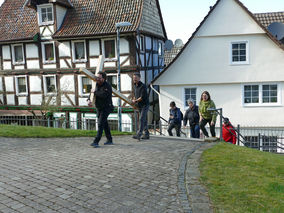 Ökumenischer Kreuzweg von Altenstädt nach Naumburg (© Karl-Franz Thiede)